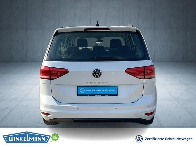 Gebraucht VW Touran Highline 150 PS (110 kW) 2023 Weiss Van / Kleinbus