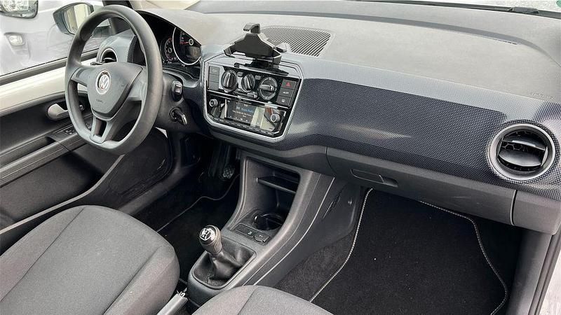 Gebraucht VW up! 65 PS (47 kW) 2020 Weiß Kleinwagen