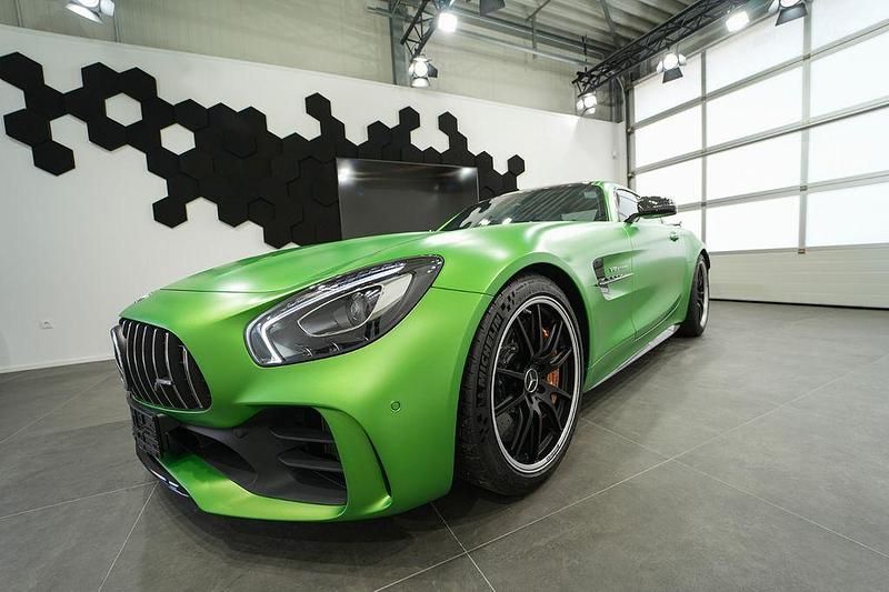 Grün Gebraucht 2018 Mercedes AMG GT R AMG Coupé | 195.000 € - Bild 1/4