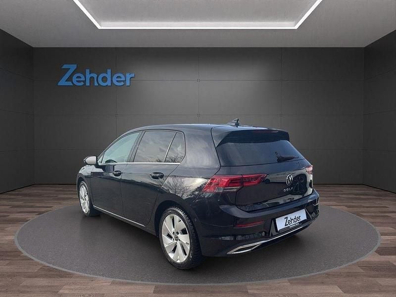 Gebraucht VW Golf VII Style 150 PS (110 kW) 2020 Schwarz Limousine