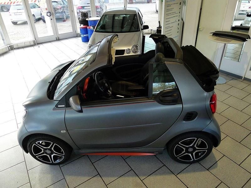 Gebraucht Smart ForTwo Cabrio Brabus 90 PS (66 kW) 2017 Grau Cabrio