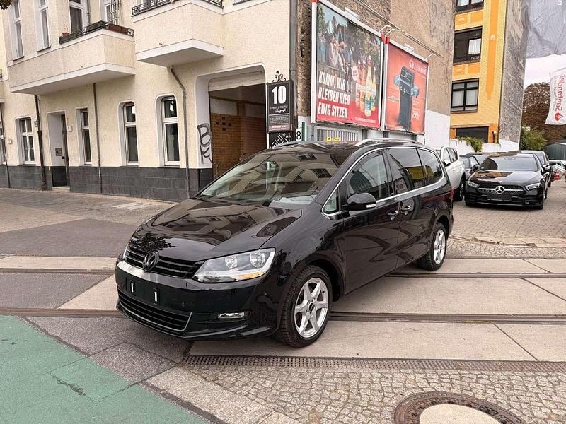 Schwarz Gebraucht 2011 VW Sharan Style Van / Kleinbus | 7.899 € (Guter Preis) - Bild 1/4