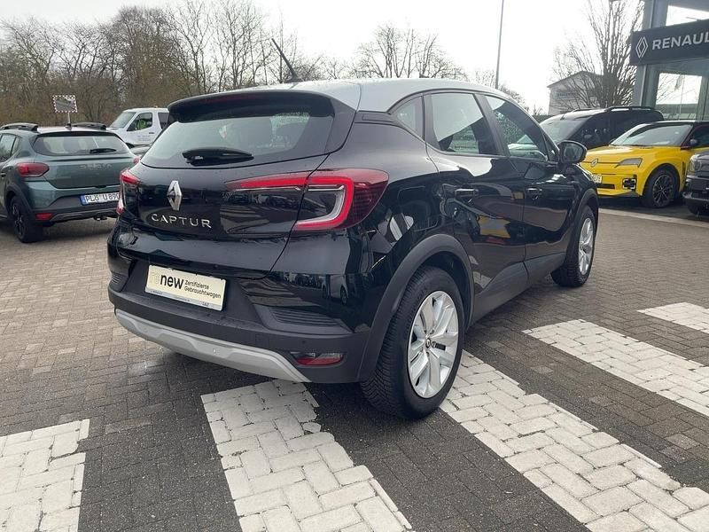 Gebraucht Renault Captur Zen 140 PS (102 kW) 2022 Schwarz gng + grau kqa SUV