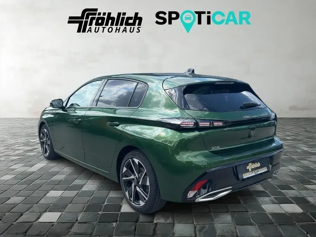 Gebraucht Peugeot 308 Allure 131 PS (96 kW) 2024 Grün Limousine