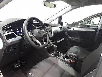 Gebraucht VW Touran Comfortline 150 PS (110 kW) 2025 Weiß Van / Kleinbus