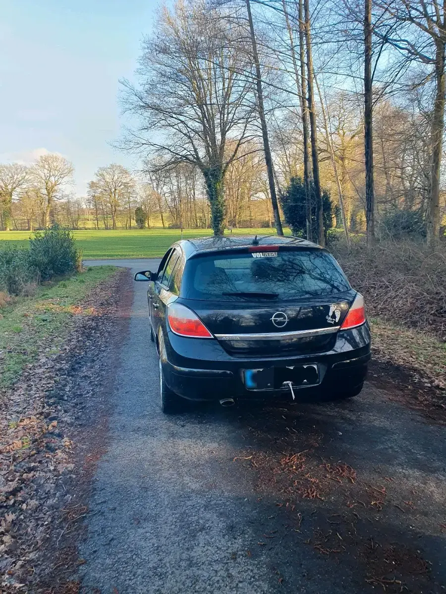 Gebraucht Opel Astra 2005 Schwarz Kleinwagen