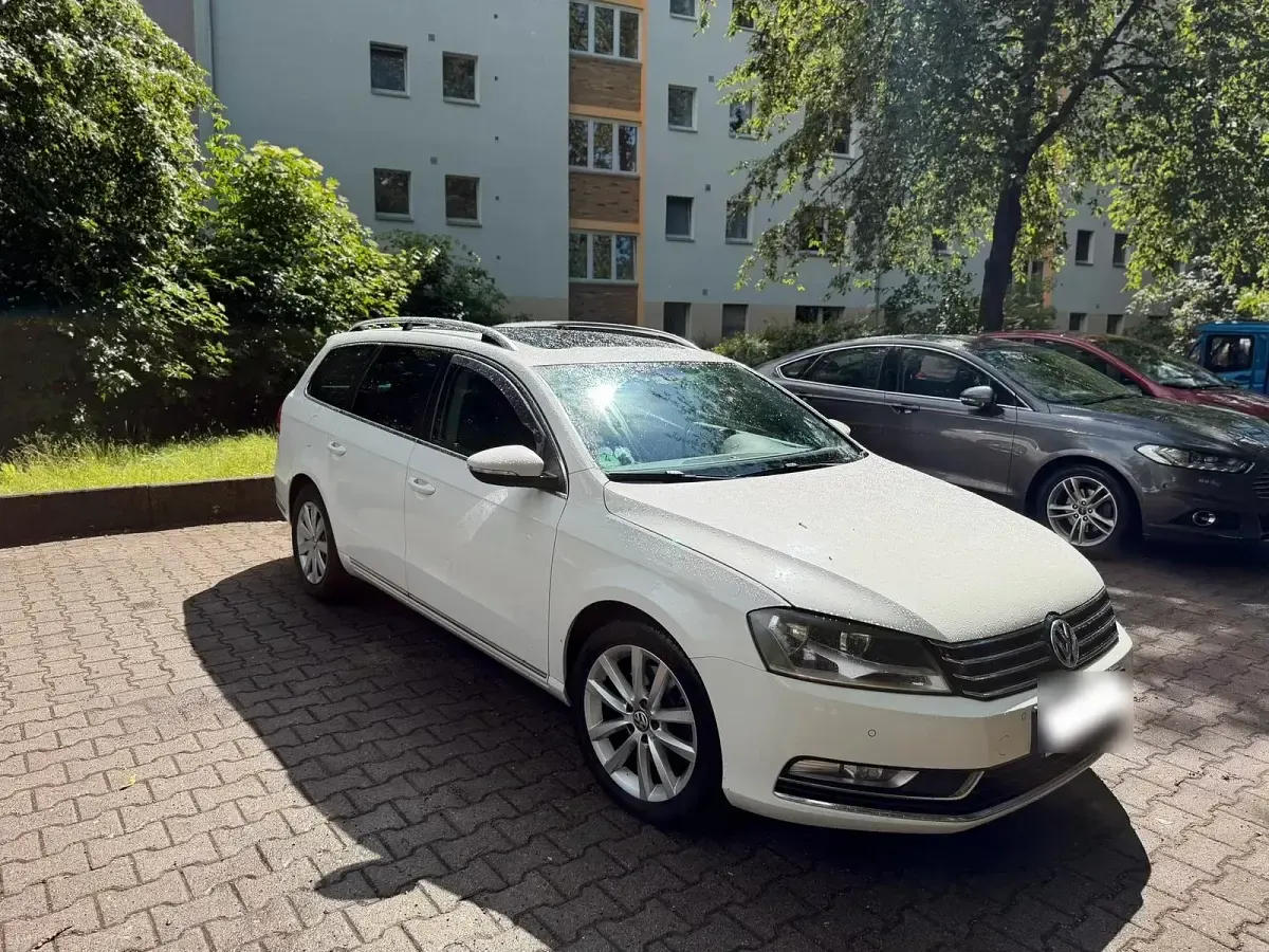 Gebraucht VW Passat 140 PS (102 kW) 2011 Weiß Kombi