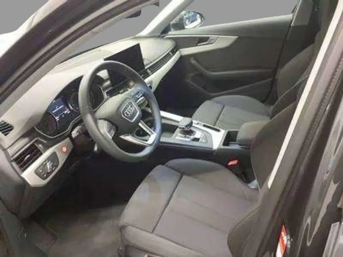 Gebraucht Audi A4 Sport 163 PS (119 kW) 2025 Manhattangrau metallic Limousine