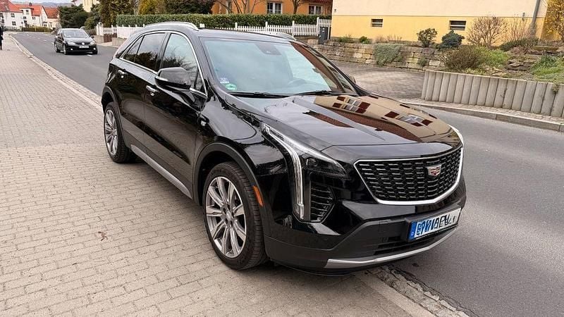 Gebraucht Cadillac XT4 174 PS (127 kW) 2022 Schwarz SUV