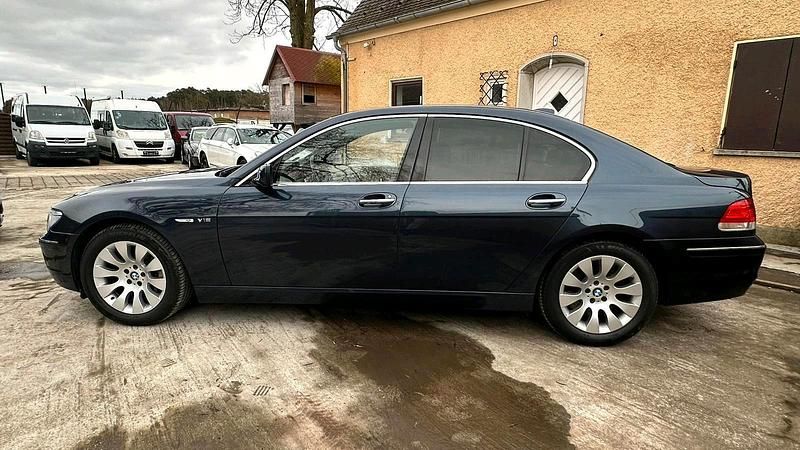 Gebraucht BMW 760 449 PS (330 kW) 2006 Blau Limousine