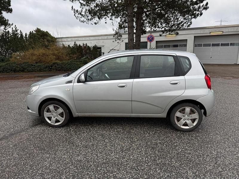 Silber Gebraucht 2010 Chevrolet Aveo LS Kleinwagen | 1.890 € (Guter Preis) - Bild 1/4