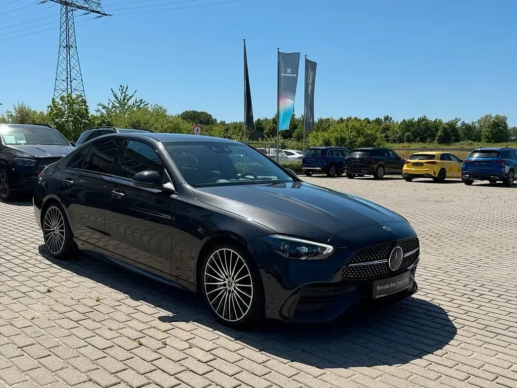 Gebraucht Mercedes C300 AMG line 258 PS (189 kW) 2022 Metalliclack graphitgrau Limousine