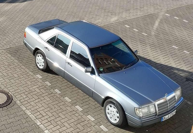 Gebraucht 1993 Mercedes 220 | 4.500 € - Bild 1/1
