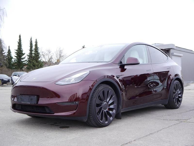 Gebraucht Tesla Model Y Performance 392 kW (534 PS) 2023 Rot SUV