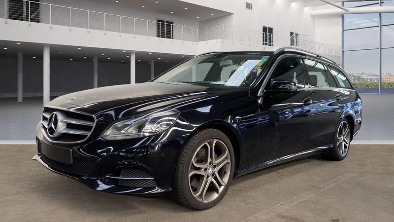 Gebraucht Mercedes E200 184 PS (135 kW) 2014 Schwarz Kombi