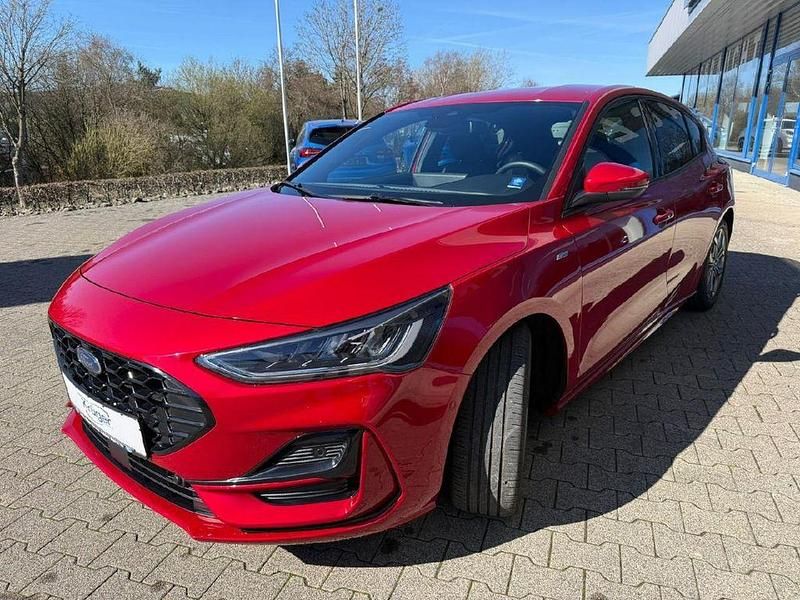 Gebraucht Ford Focus ST-Line X 155 PS (114 kW) 2025 Rot Limousine