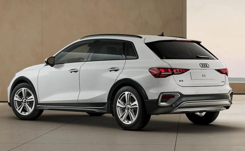 Neu Audi A3 Ambiente 204 PS (150 kW) 2025 Arkonaweiß SUV