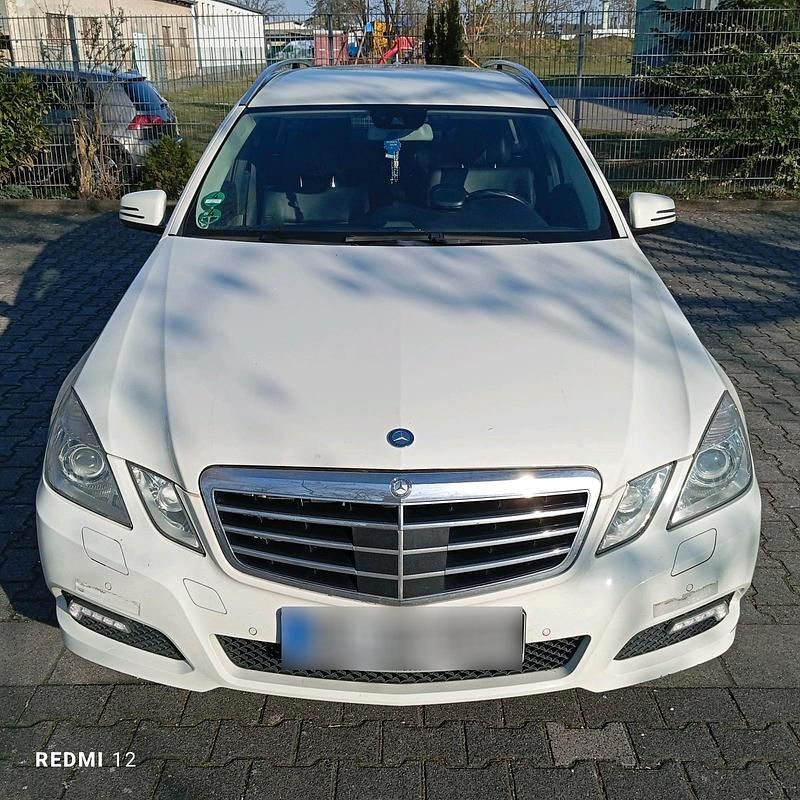 Gebraucht Mercedes E200 2013 Weiß Kombi