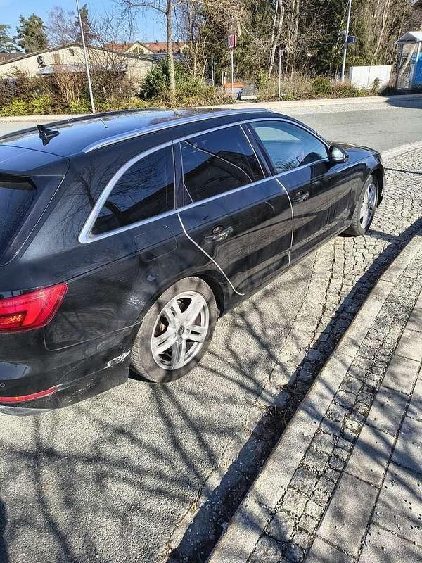 Gebraucht Audi A4 150 PS (110 kW) 2015 Kombi