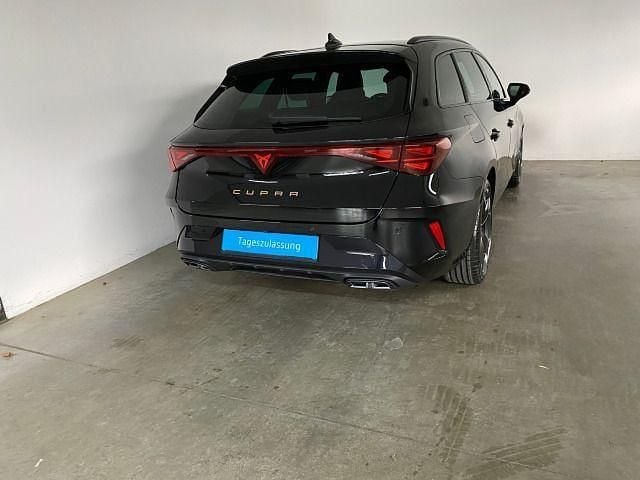 Nowe Cupra Leon 150 KM (110 kW) 2025 Szary Sedan/Limuzyna
