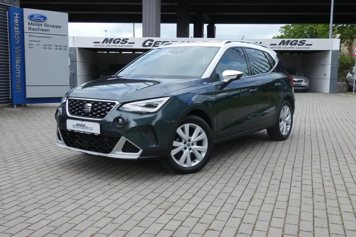 Gebraucht Seat Arona Beats 110 PS (80 kW) 2022 "camouflage" gr]n SUV