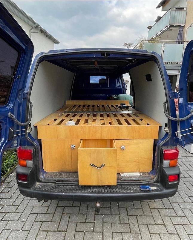 Second-hand VW Transporter 70 CP (51 kW) 1996 Albastru Van