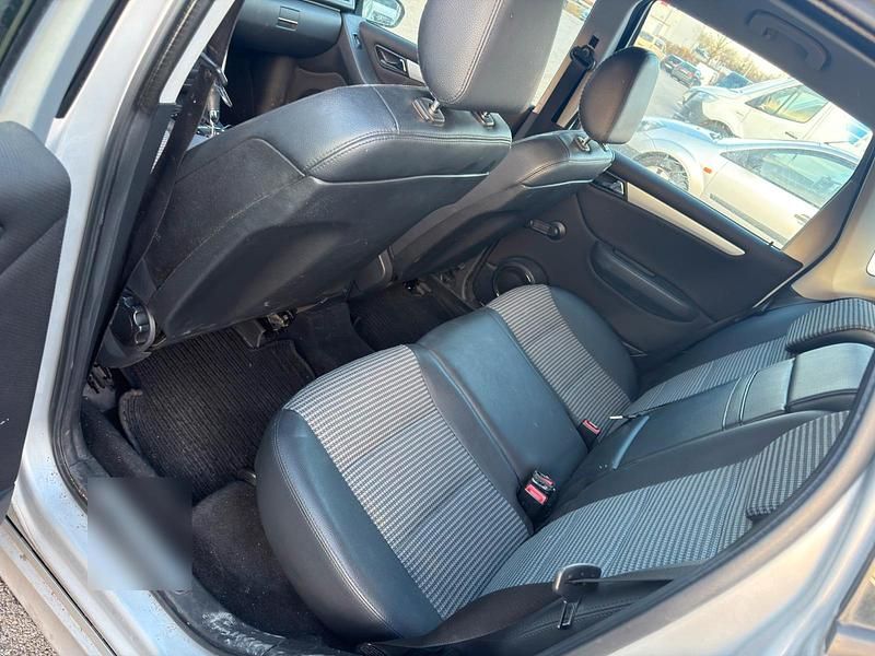 Gebraucht Mercedes A180 109 PS (80 kW) 2005 Kleinwagen