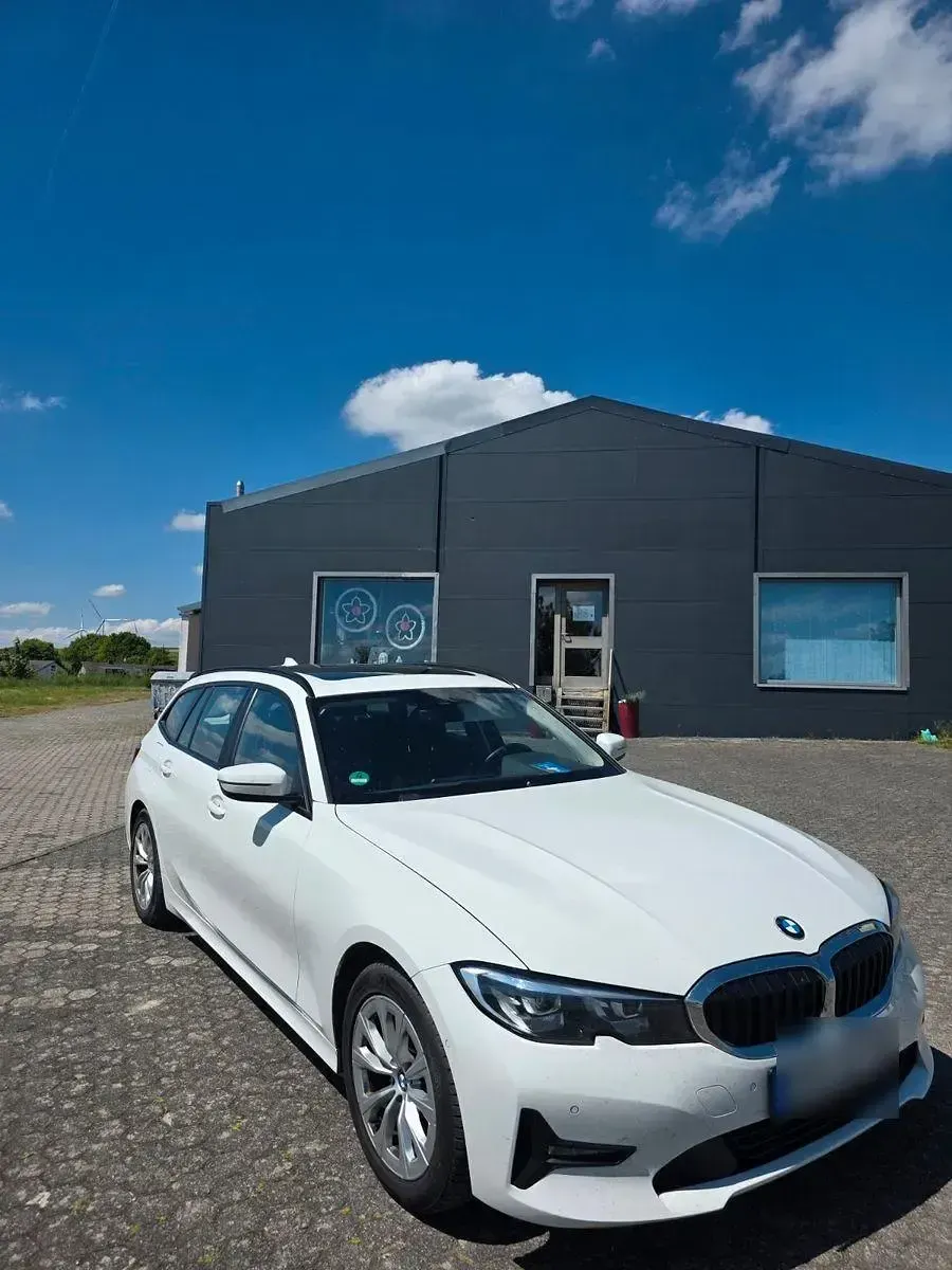 Gebraucht BMW 318 150 PS (110 kW) 2020 Weiß Kombi