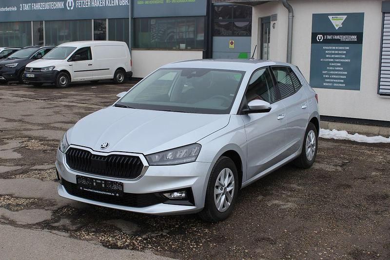 Gebraucht Skoda Fabia Selection 95 PS (69 kW) 2024 Silber Limousine