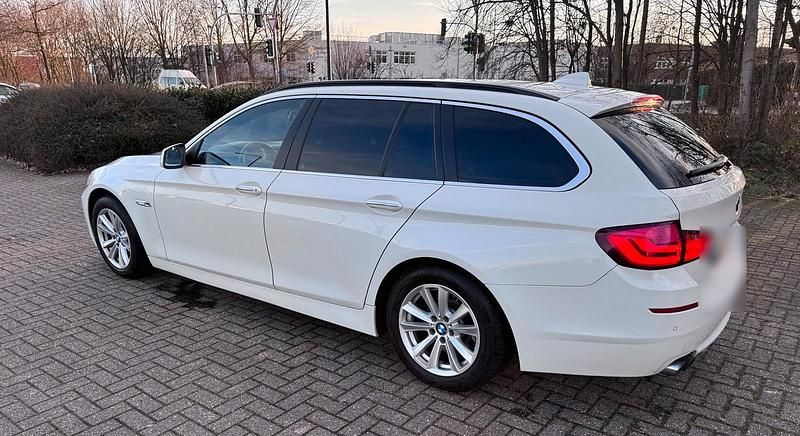 Gebraucht BMW 525 Comfort Edition 218 PS (160 kW) 2011 Weiß Kombi