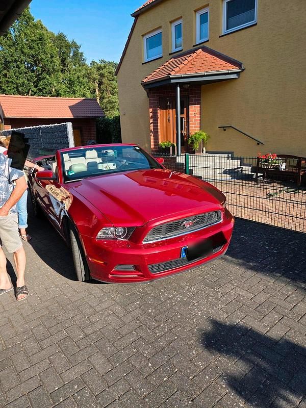 Gebraucht Ford Mustang 307 PS (225 kW) 2012 Cabrio