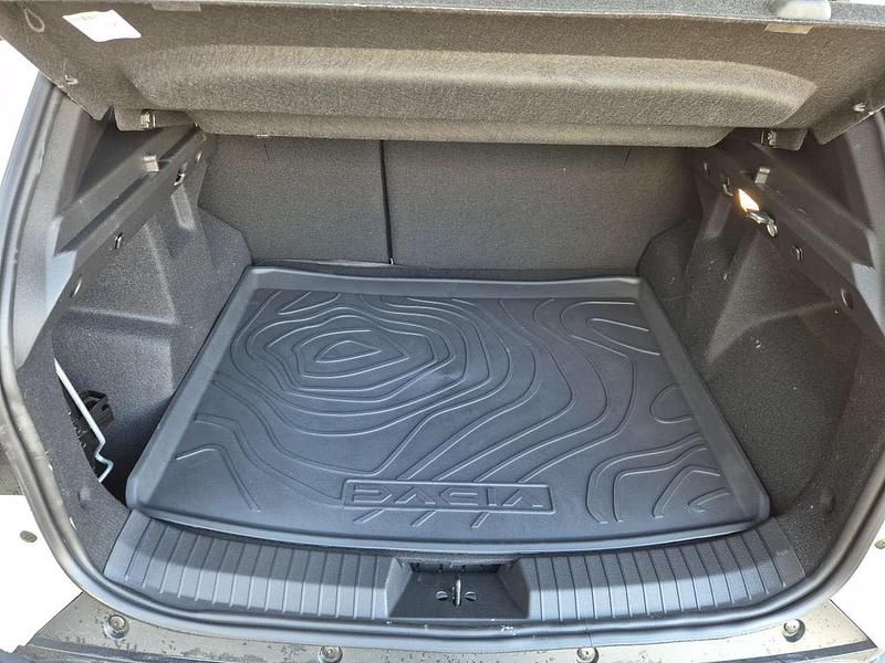 Neu Dacia Duster Extreme 131 PS (96 kW) 2025 Sandstone Van / Kleinbus