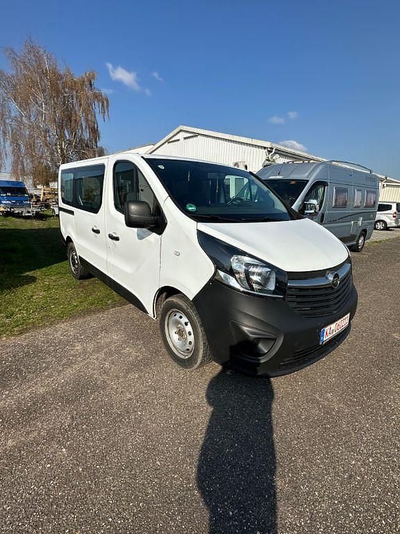 Gebraucht Opel Vivaro 116 PS (85 kW) 2015 Weiß Van / Kleinbus