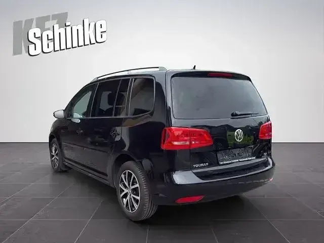 Gebraucht VW Touran Comfortline 105 PS (77 kW) 2014 Andere Van / Kleinbus