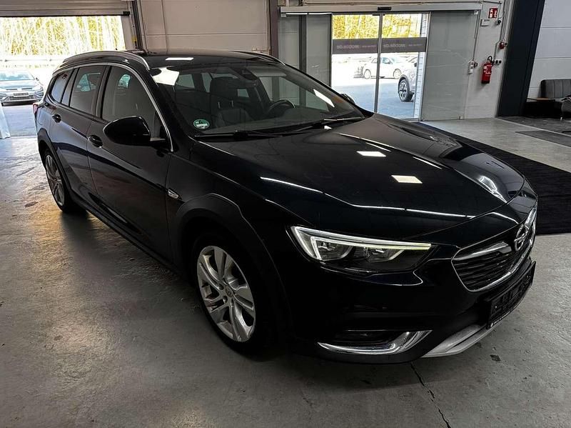 Gebraucht Opel Insignia 170 PS (125 kW) 2018 Tiefsee blau Kombi