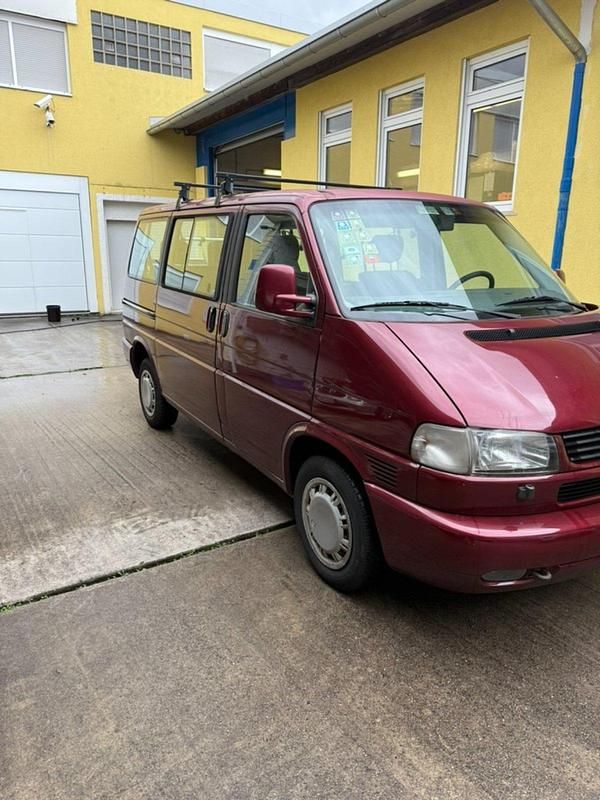 Gebraucht VW Multivan 101 PS (74 kW) 1997 Rot Van