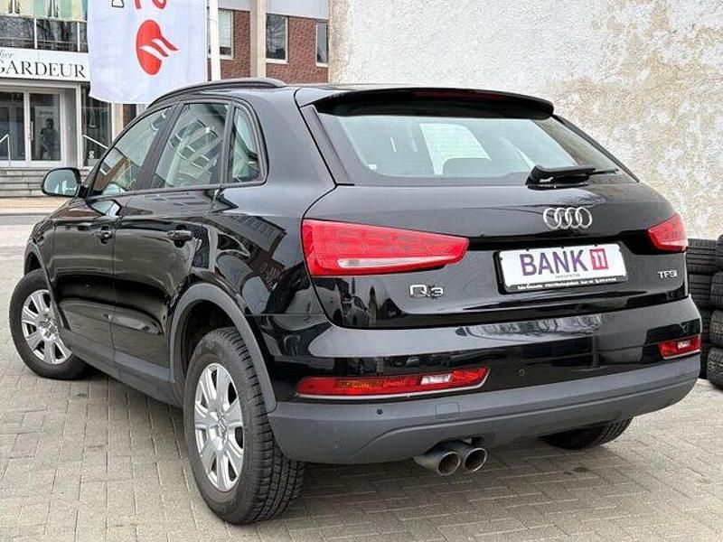 Gebraucht Audi Q3 Basis 125 PS (91 kW) 2017 Schwarz SUV