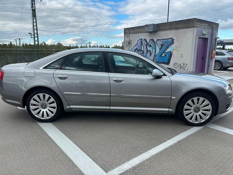Gebraucht Audi A8 Sport 232 PS (170 kW) 2004 Grau Limousine