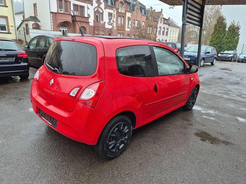 Gebraucht Renault Twingo Liberty 75 PS (55 kW) 2013 Hellrot Kleinwagen