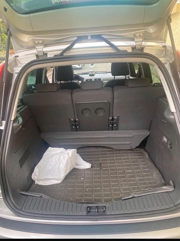 Gebraucht Ford C-MAX 125 PS (91 kW) 2007 Silber Van / Kleinbus