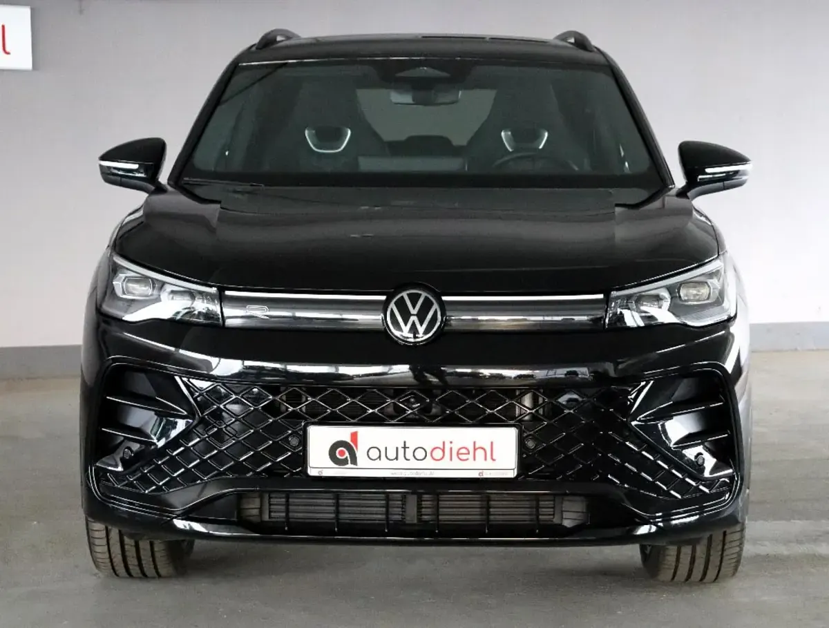 Gebraucht VW Tiguan R-line 193 PS (141 kW) 2025 SUV