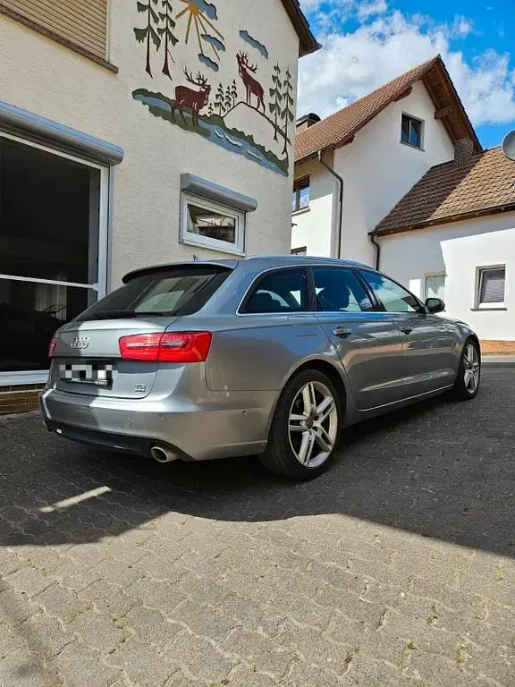 Gebraucht Audi A6 S-Line 204 PS (150 kW) 2013 Grau Kombi