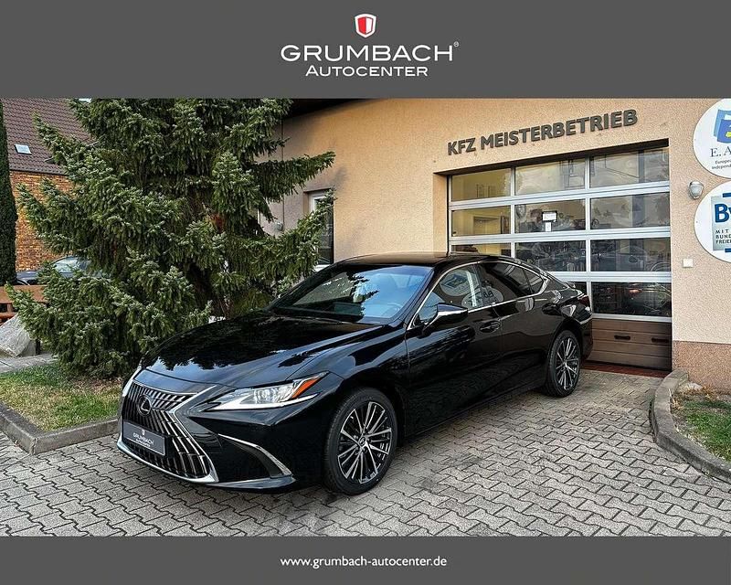 Graphiteschwarz Neu 2025 Lexus ES300 Business Edition Limousine | 45.440 € (Fairer Preis) - Bild 1/4