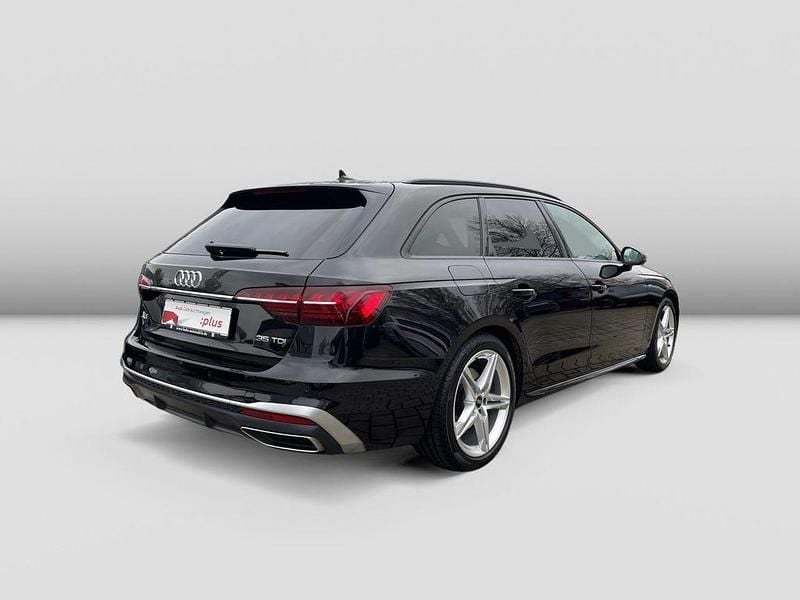 Gebraucht Audi A4 S-Line 163 PS (119 kW) 2023 Mythosschwarz metallic Kombi