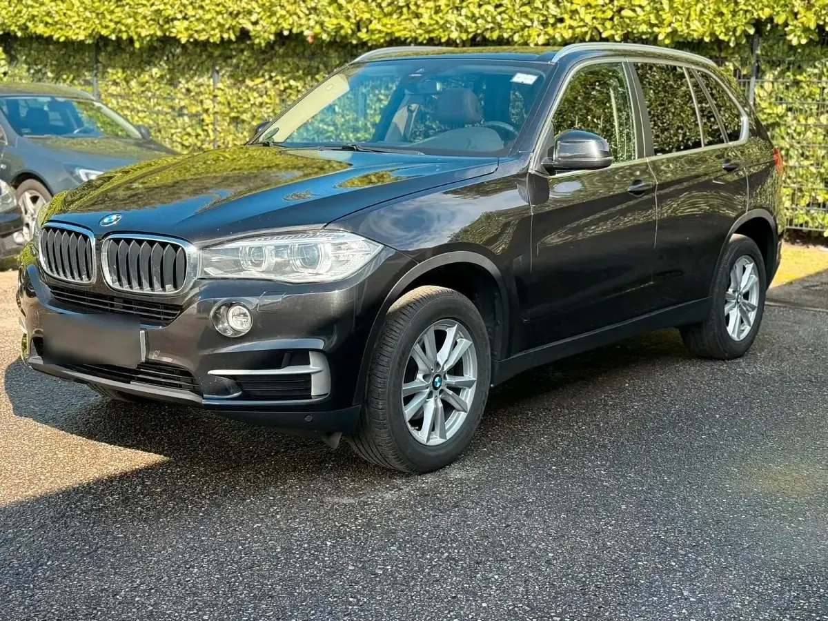 Second-hand BMW X5 258 CP (189 kW) 2015 Negru SUV
