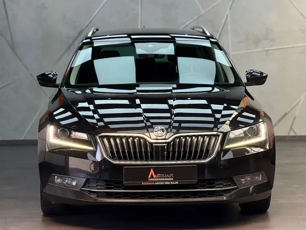 Gebraucht Skoda Superb Style 190 PS (139 kW) 2017 Schwarz Limousine