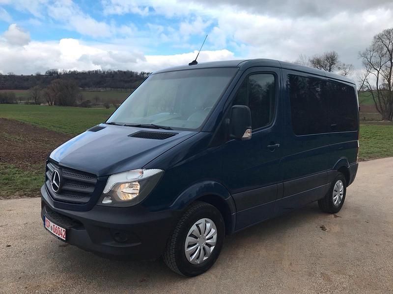 Gebraucht Mercedes Sprinter 160 PS (117 kW) 2018 Blau Van