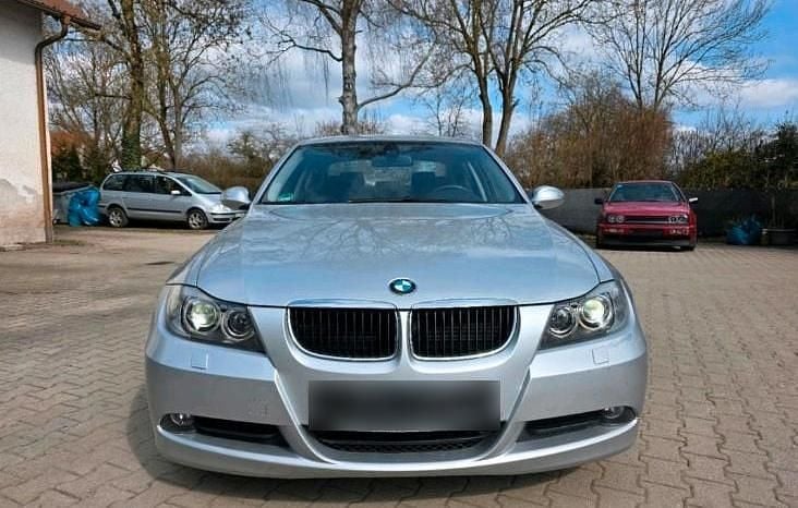 Gebraucht BMW 320 170 PS (125 kW) 2008 Silber Limousine