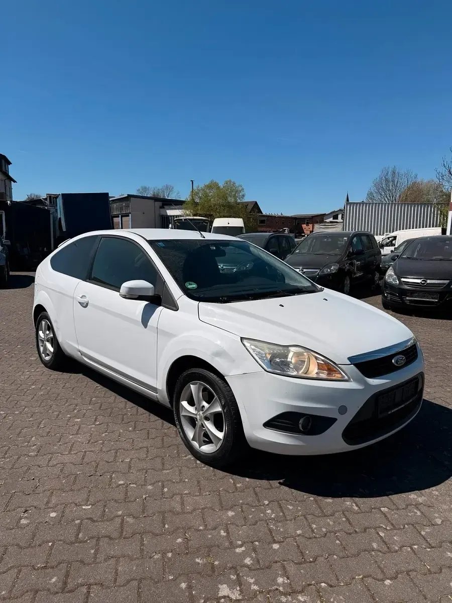 Usata Ford Focus 125 CV (91 kW) 2011 Bianco Coupé