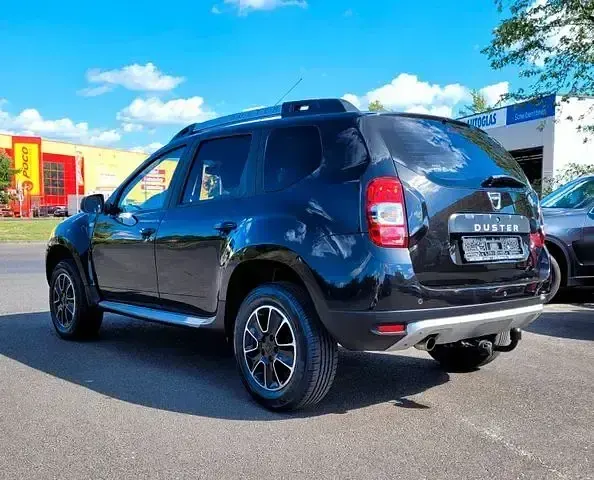 Gebraucht Dacia Duster Black Shadow 125 PS (91 kW) 2017 Schwarz SUV